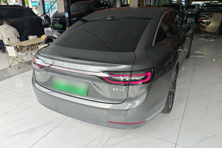 鸿蒙智行 享界S9 2024款 纯电 Ultra 四驱旗舰版车身外观7