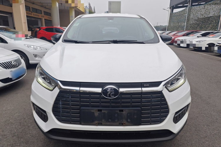 比亚迪 元新能源 2019款 EV535 智联领潮型车身外观2