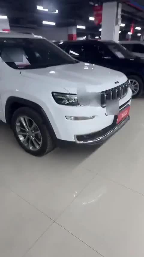 Jeep 大指挥官 2018款 2.0T 四驱尊享导航版 国V讲解2