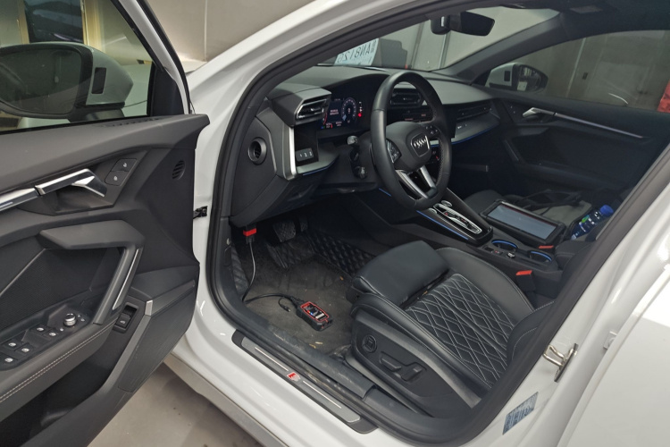 奥迪A3 2025款 Sportback 35TFSI 飞驰尊享型中控内饰20