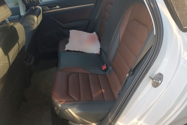 大众 朗逸 2019款 280TSI DSG豪华版 国VI中控内饰7004