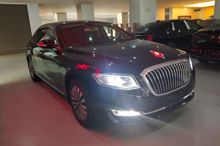 红旗H7 2018款 2.0T 旗舰版车身外观3