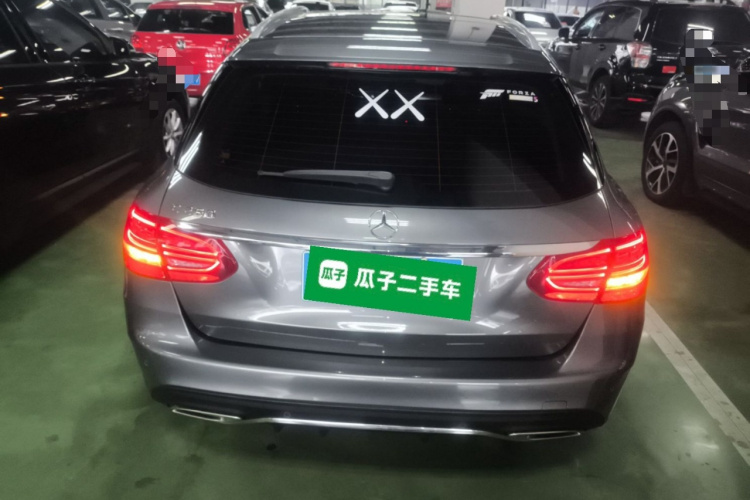奔驰C级(进口) 2019款 C 260 旅行轿车车身外观6