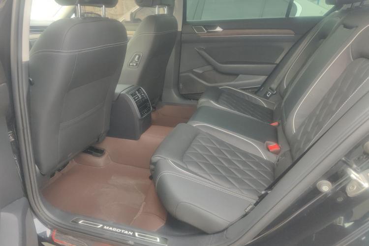 大众 迈腾 2020款 330TSI DSG 尊贵型中控内饰7001