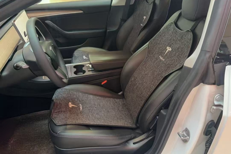 特斯拉 Model 3 2021款 标准续航后驱升级版中控内饰7001