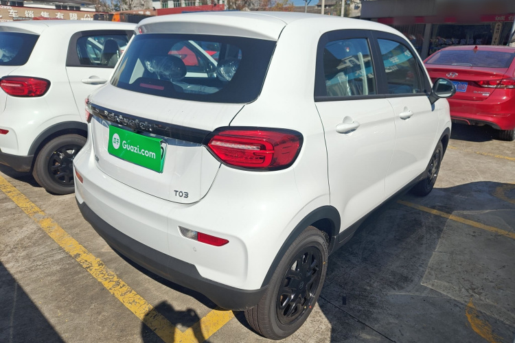 零跑汽车 零跑T03 2025款 310舒享版车身外观7