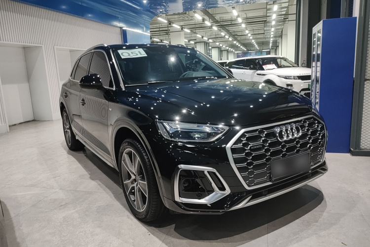 奥迪Q5L 2022款 改款 45T 豪华动感型车身外观6004