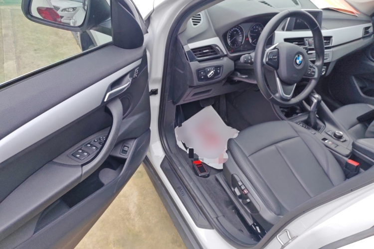 宝马X1 2018款 sDrive20Li 领先型中控内饰20