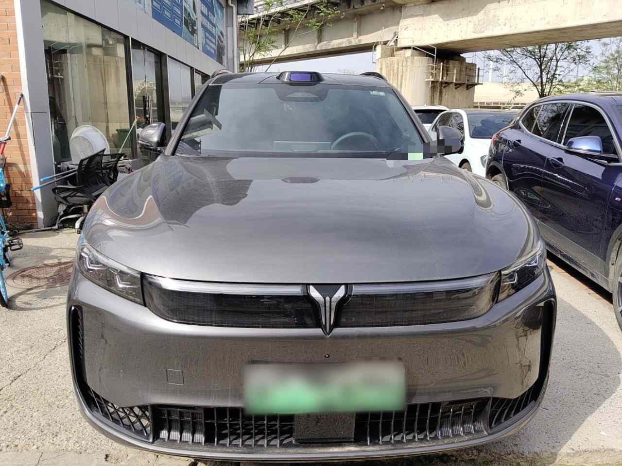 岚图汽车 岚图FREE 2025款 FREE+ 后驱乾崑版(1)