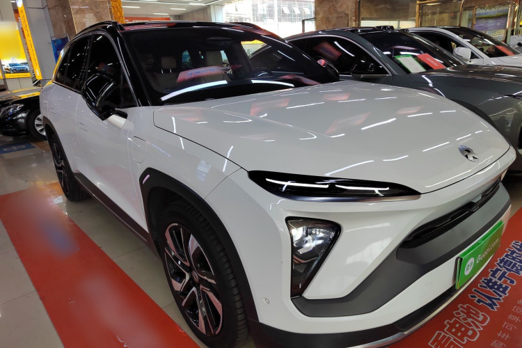 蔚来ES6 2020款 455KM 运动版车身外观3