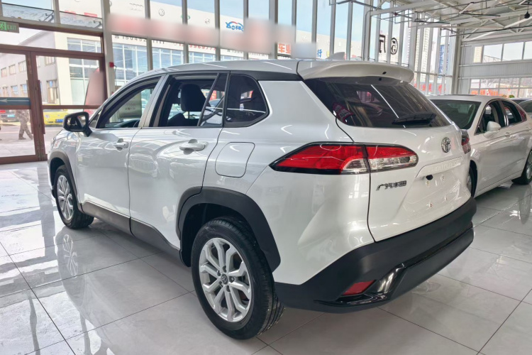 丰田 锋兰达 2023款 2.0L CVT精英版车身外观6003