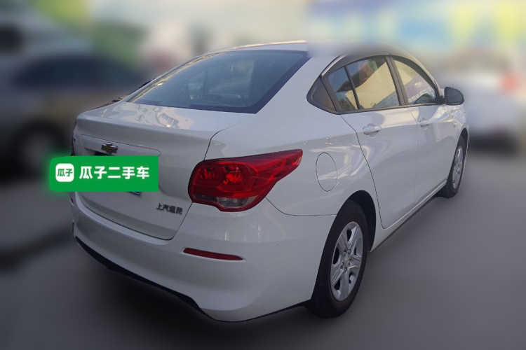 雪佛兰 科沃兹 2019款 320 自动欣享天窗版车身外观7