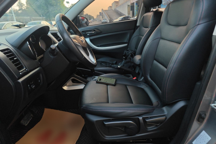 长安CS35 2016款 1.6L 自动豪华型 国IV中控内饰19