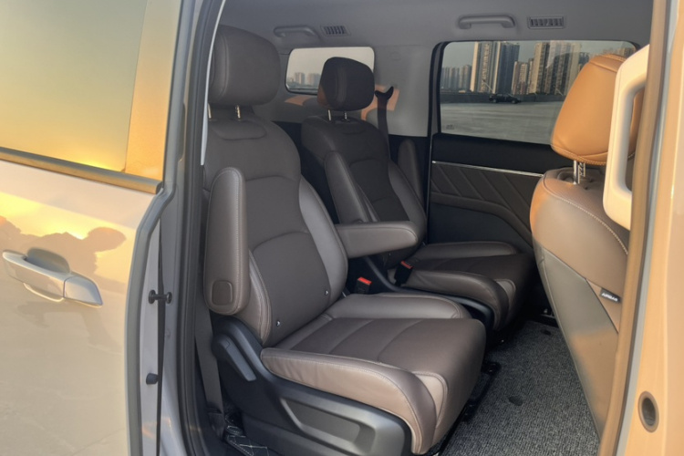 五菱汽车 星光730新能源 2025款 纯电 500km 豪华型中控内饰7002