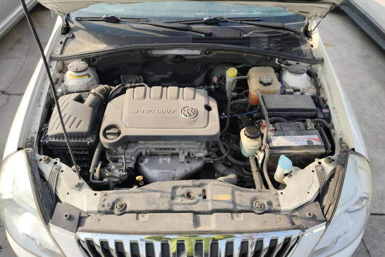 别克 凯越 2015款 1.5L 自动经典型机舱底盘24