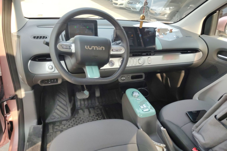 长安启源 长安Lumin 2022款 210km 香甜款中控内饰12