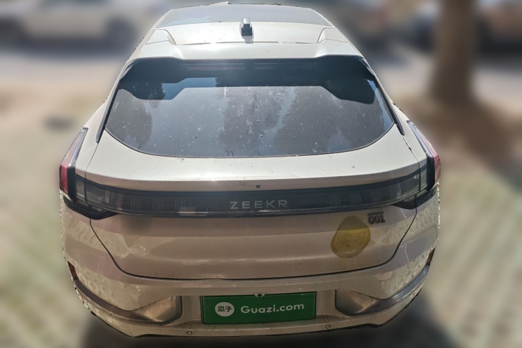 极氪001 2022款 超长续航双电机 YOU版车身外观6004