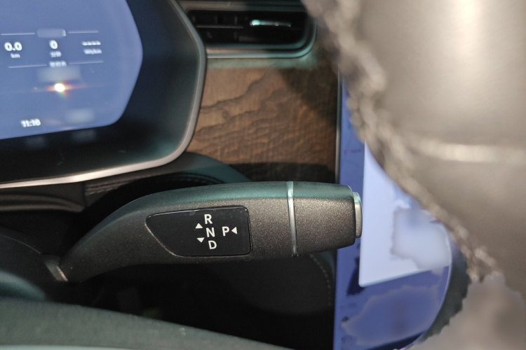 特斯拉 Model X 2019款 长续航版中控内饰7001