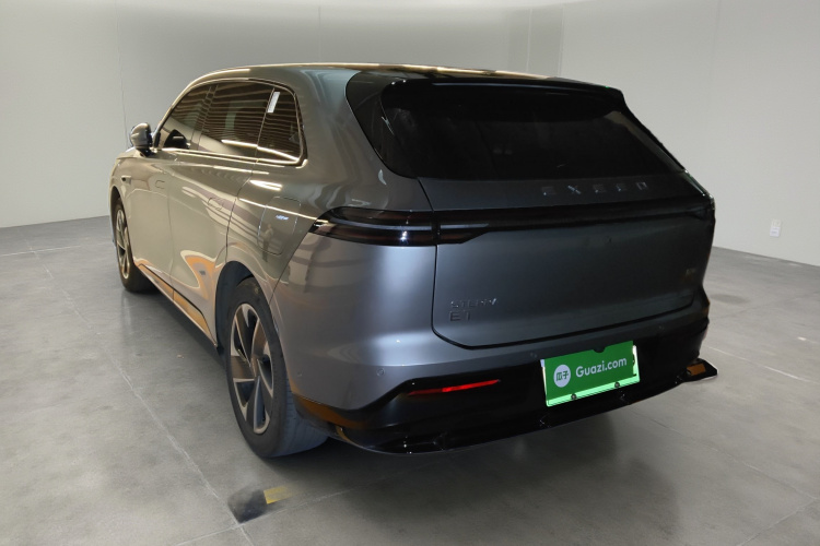 星途 星纪元 ET 2024款 增程 200 Pro+车身外观5