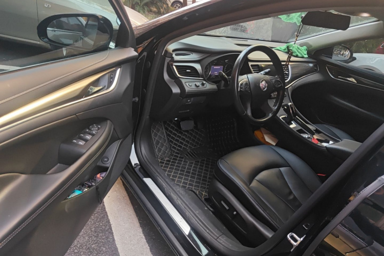 别克 君越 2021款 652T 豪华型中控内饰20