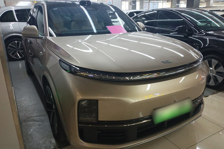 理想汽车 理想L8 2024款 Ultra车身外观6002