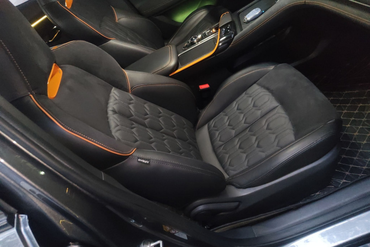 长安UNI-T 2022款 1.5T 运动版 尊贵型局部细节41