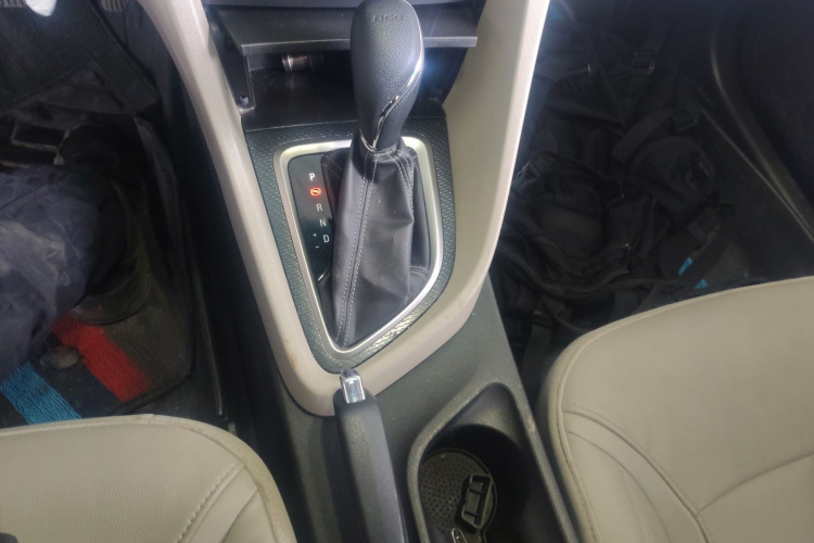 别克 英朗 2019款 15T 双离合互联精英型 国VI局部细节18