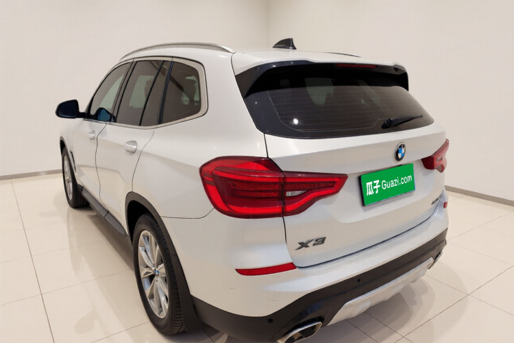宝马X3 2021款 xDrive25i 豪华套装车身外观5
