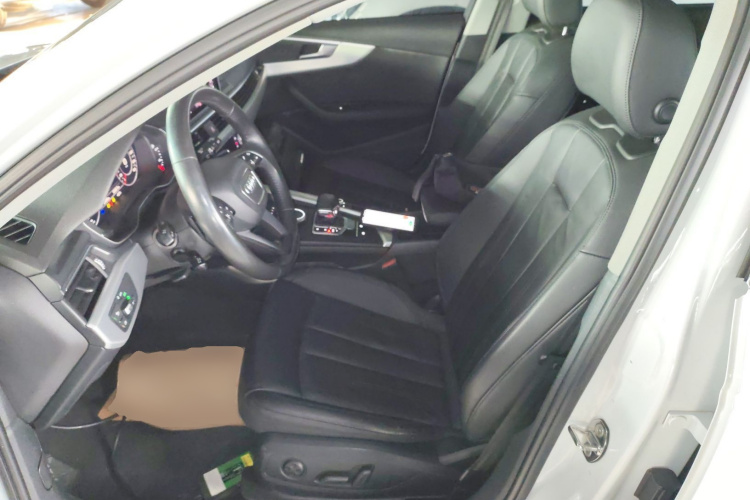 奥迪A4(进口) 2020款 Avant 先锋派 40 TFSI 时尚动感型中控内饰19