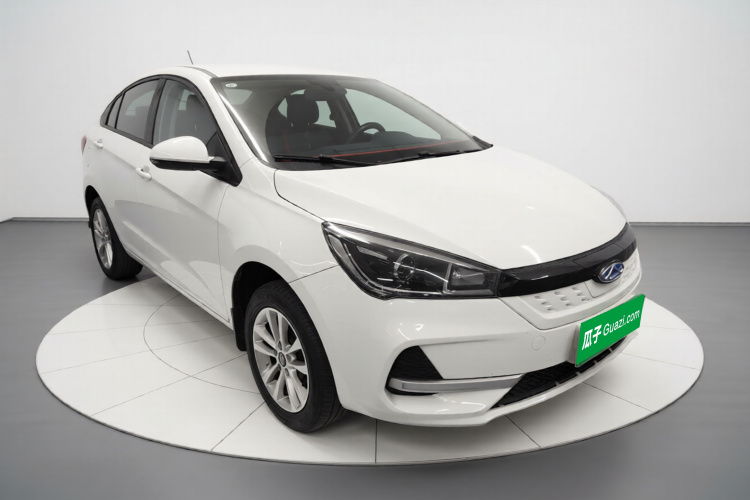 奇瑞新能源 艾瑞泽e 2024款 405km 出行版车身外观3