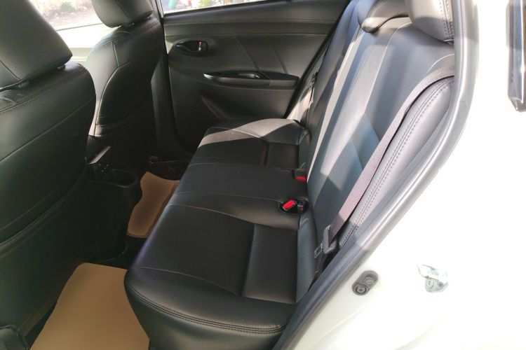 丰田 YARiS L 致炫 2022款 1.5L CVT领先PLUS版中控内饰21