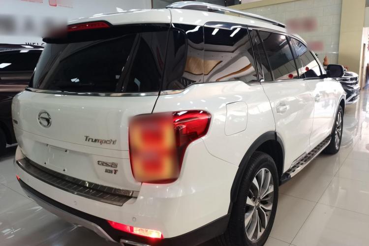 广汽传祺 传祺GS8 2017款 320T 两驱豪华智联版（七座）车身外观7