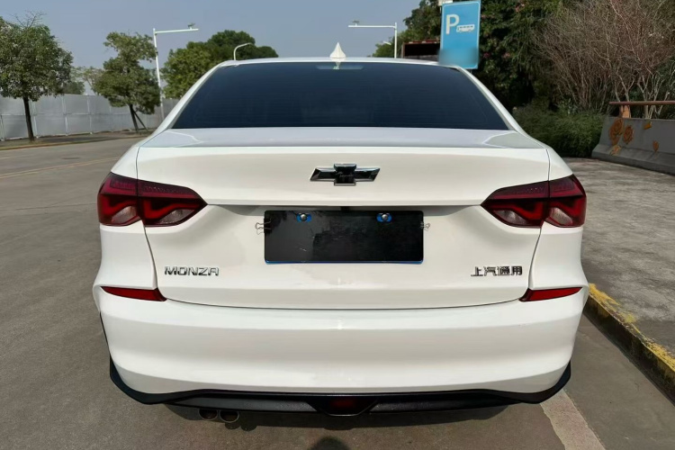 雪佛兰 科鲁泽 2023款 1.5L 双离合乐享版车身外观6004