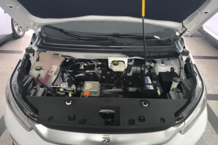 比亚迪 元Pro 2023款 401KM豪华型机舱底盘24