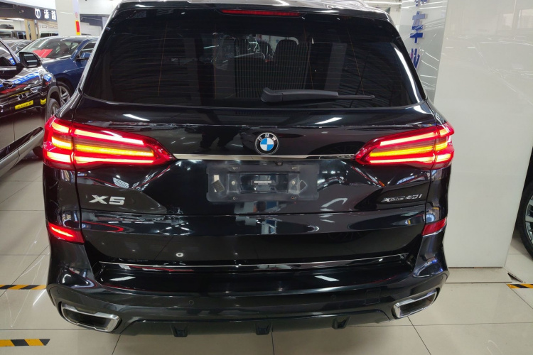 宝马X5(进口) 2019款 xDrive40i M运动套装车身外观6