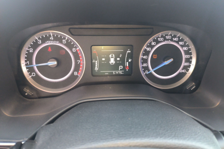 中国重汽VGV VGV U70 2020款 1.5T 自动智享豪华版 5座局部细节14