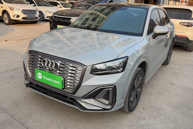 奥迪Q2L e-tron 2022款 Q2L e-tron 纯电智享型车身外观1