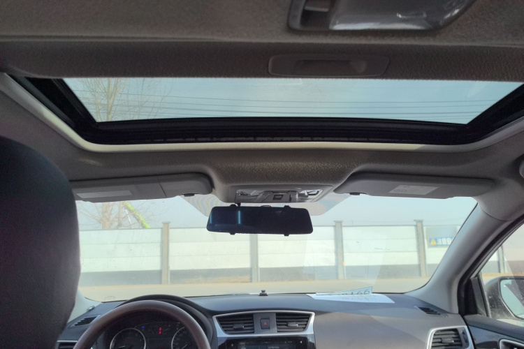 日产 轩逸 2019款 经典 1.6XL CVT豪华版中控内饰22