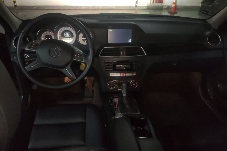 奔驰C级 2011款 C 200 CGI 时尚型中控内饰7002