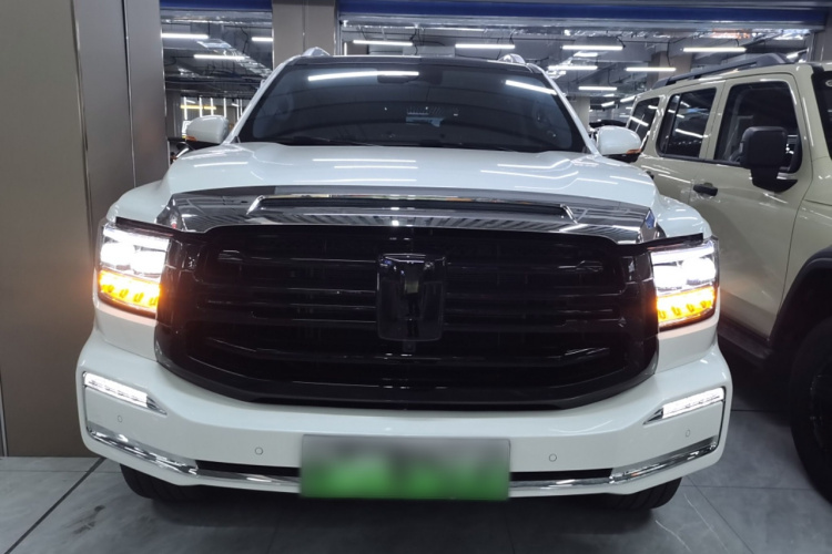 坦克500新能源 2025款 Hi4-Z车身外观2