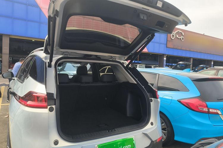 埃安 AION V 2021款 Plus 70 智领版 磷酸铁锂机舱底盘23