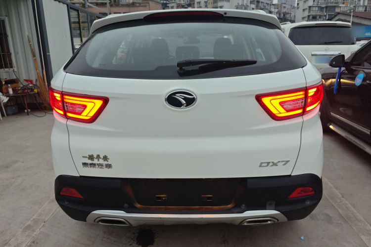 东南DX7 2018款 1.5T 自动荣耀版车身外观6