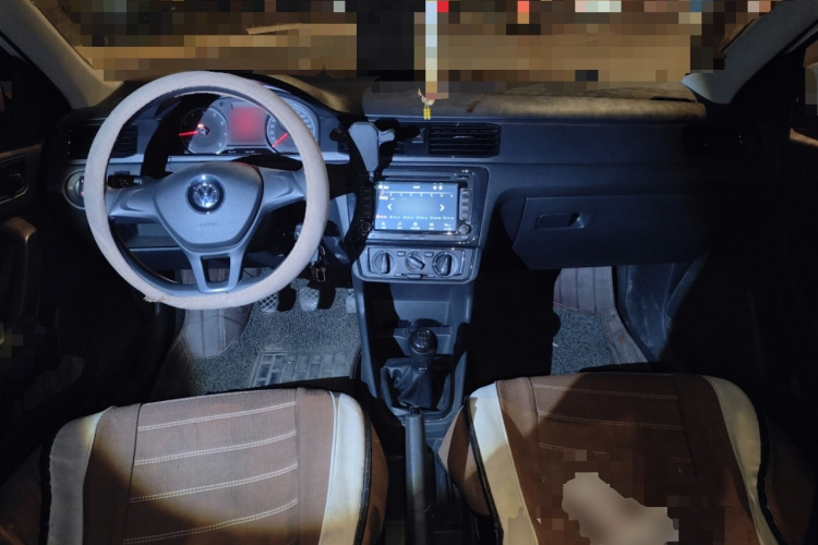 大众 桑塔纳 2016款 1.6L 手动风尚版中控内饰12