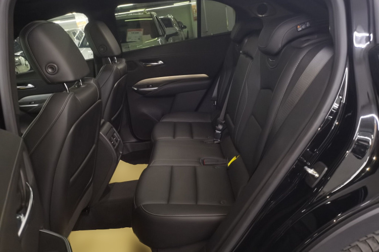 凯迪拉克XT4 2020款 28T 两驱领先型中控内饰21