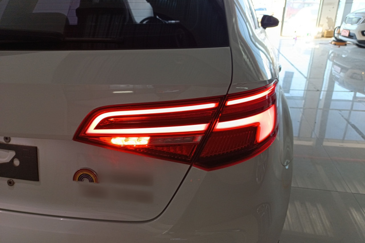 奥迪A3 2019款 Sportback 35 TFSI 进取型 国V车身外观9