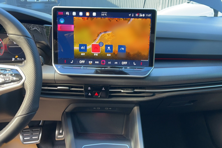 大众 高尔夫GTI 2025款 380TSI DSG GTI局部细节16