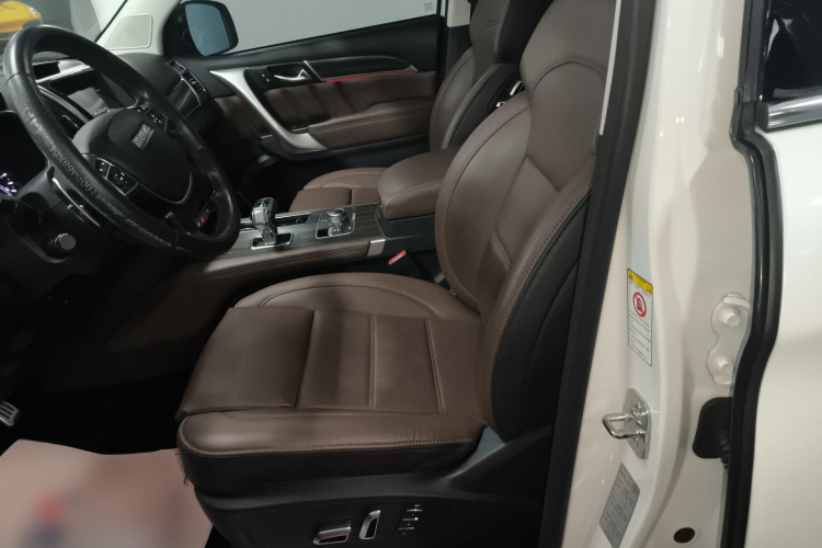 哈弗H9 2017款 2.0T 汽油四驱尊享型 5座中控内饰19