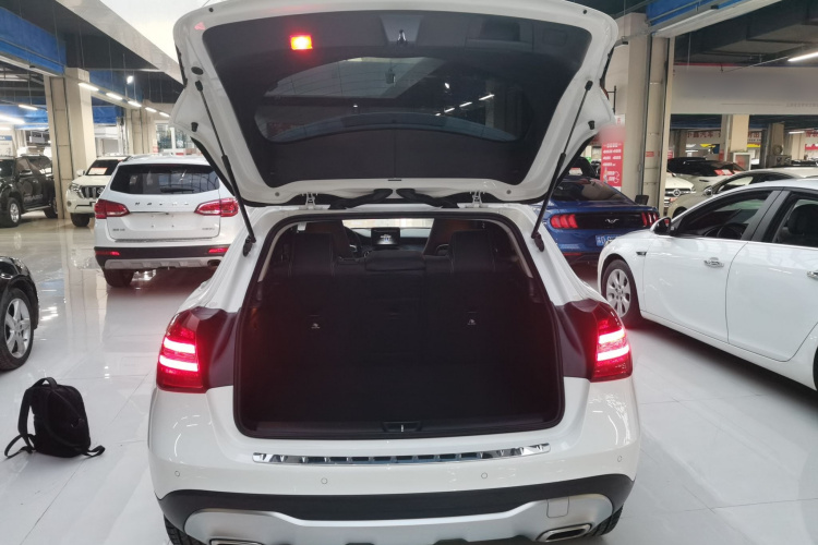 奔驰GLA 2019款 GLA 200 动感型局部细节23