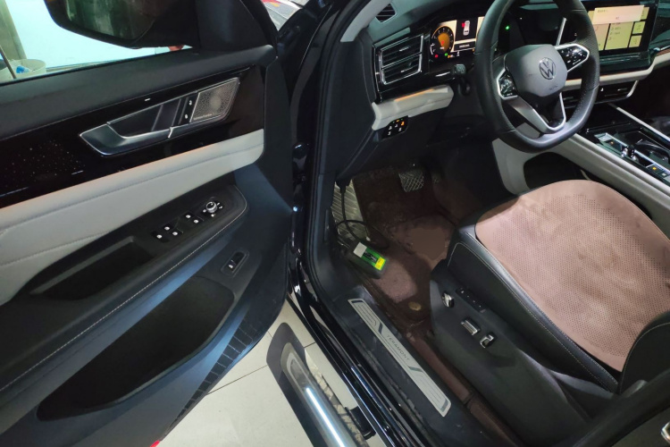 大众 途昂 2024款 530 V6 四驱龙耀版中控内饰20