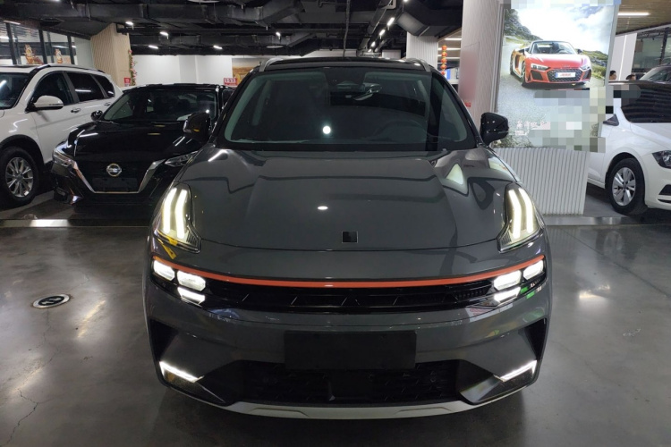 领克06 2020款 1.5T 耀Halo车身外观2